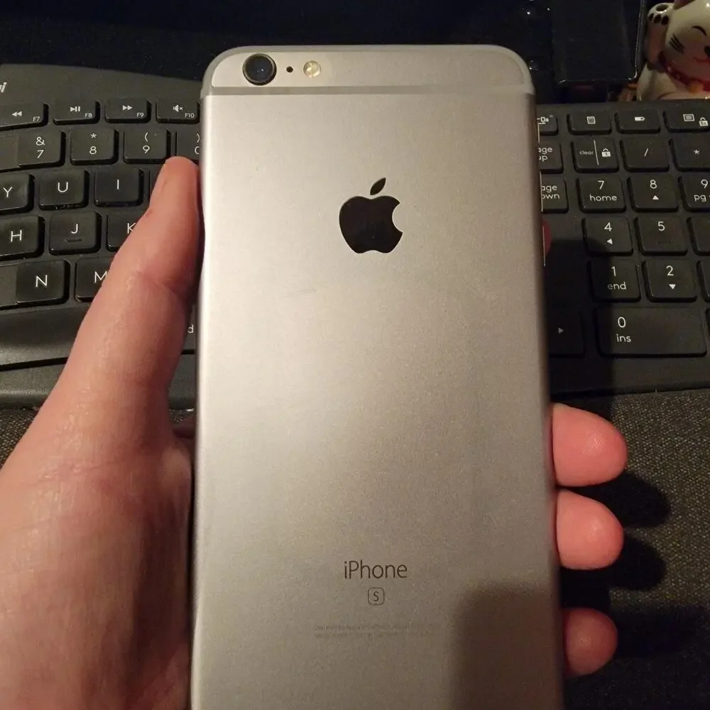 Apple IPhone 6s Silver 4.7in Touchscreen Touch ID Single SIM Unlocked No SIM